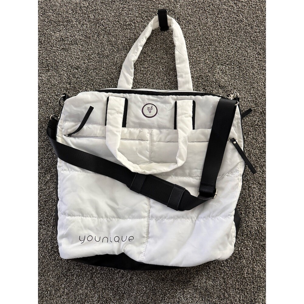 Younique Tote Bag Womens Large White Quilted Puffy Purple Lining Zip